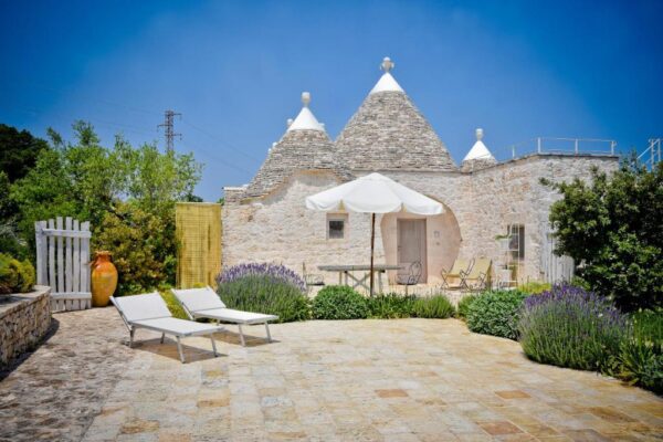 terrasse de la suite dans un trullo