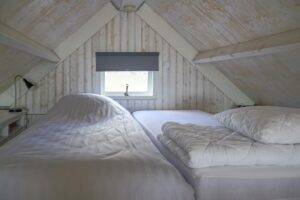 Chambre à l'étage sur la mezzanine avec lits jumeaux