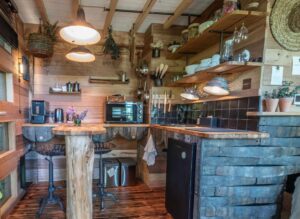 cuisine fonctionnelle dans la cabane perchée pinot noir en Champagne