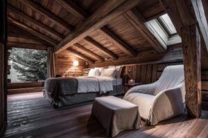chambre d'hôtes sous pente dans un chalet de montagne traditionnel savoyard