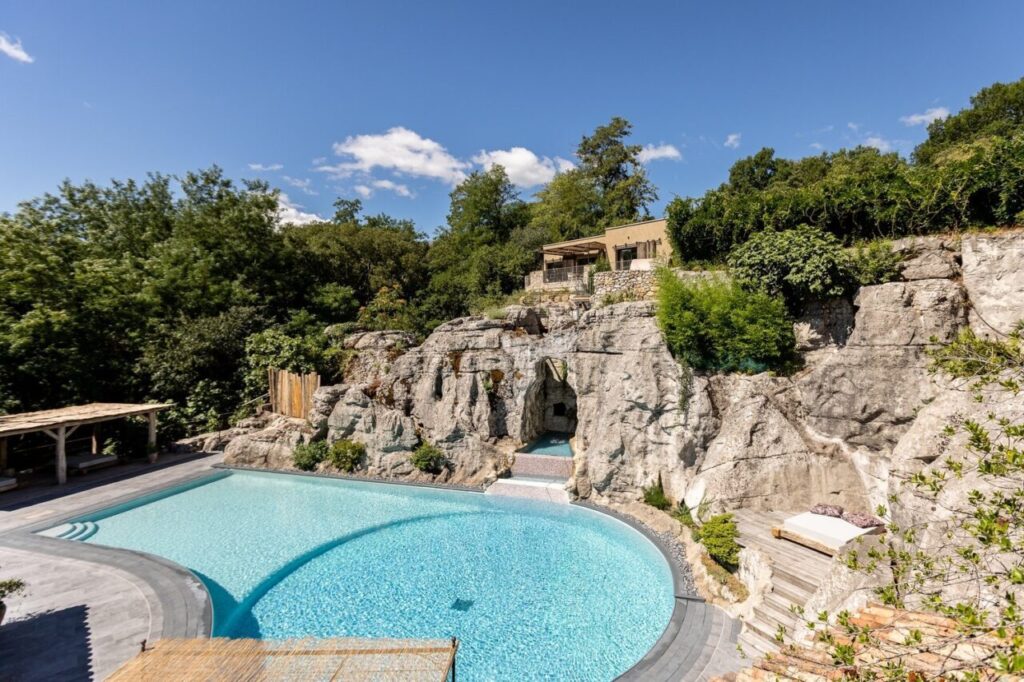 piscine de la Villa Laumaga, location de vacances en ardèche