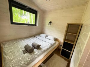 chambre double dans un bungalow pouvant accueillir au total 6 personnes