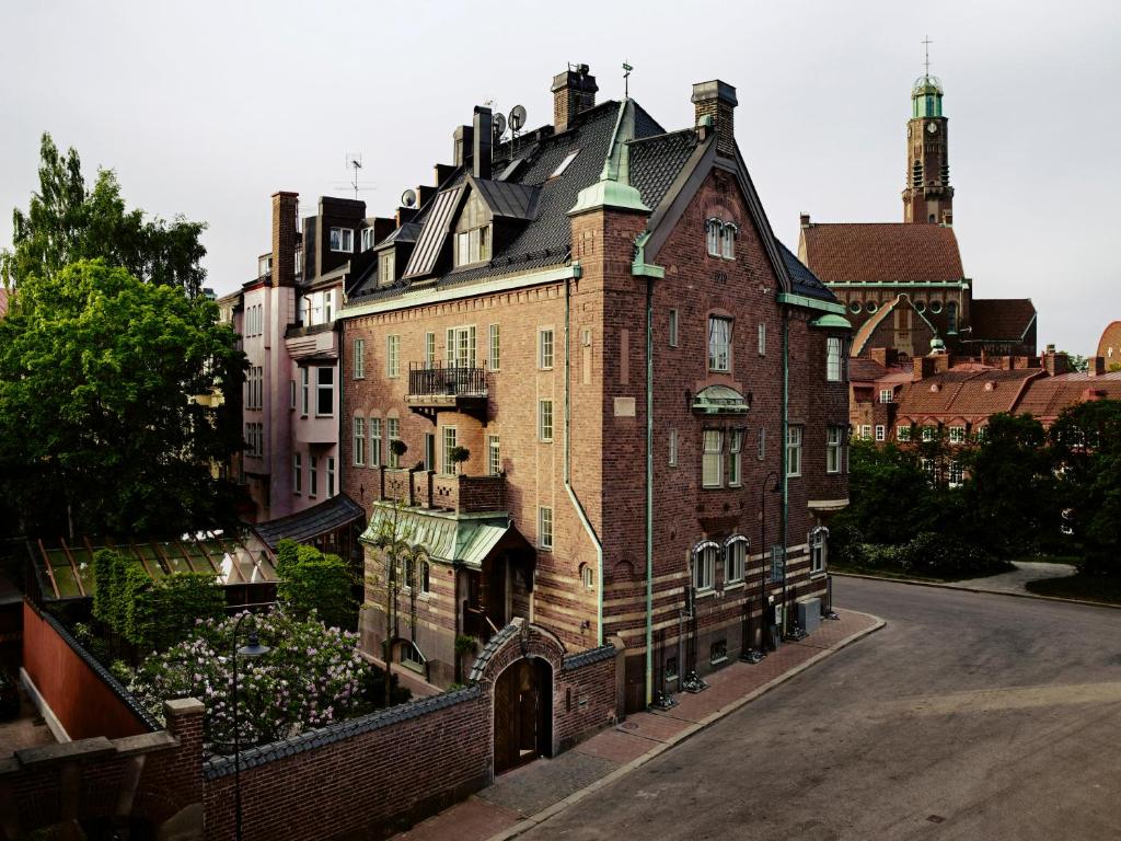 vue extérieure de l'hôtel dans un quartier calme et résidentiel de Stockholm