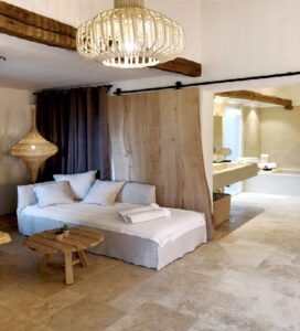 Suite spacieuse avec piscine privée au Domaine les Oliviers de Palombaggia
