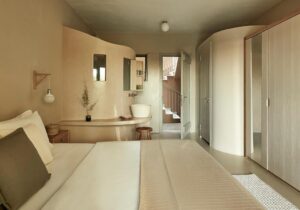 chambre classique cosy et chaleureuse pour des vacances détente en Grèce