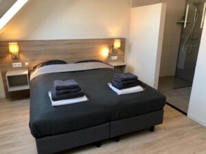 chambre double avec douche