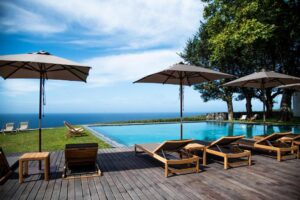 piscine avec vue mer aux Açores