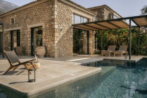 suite avec piscine privée de l'hôtel F Zeen Retreat en Grèce