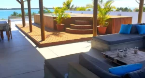 jacuzzi à la disposition des clients