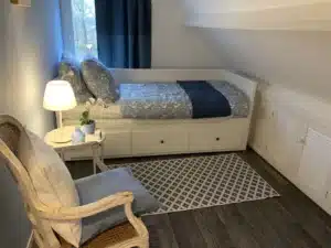 chambre pour 1 personne à l'étage d'une maison en location vacances aux Pays-Bas