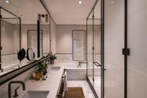luxueuse salle de bain dans un hôtel 5* en plein centre de Rome