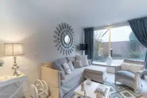 salon à la décoration maison de campagne