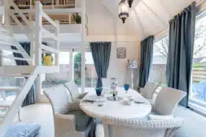salle à manger d'une maison 3 chambres en location vacances en Hollande