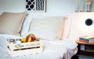 Petit déjeuner servi en chambre