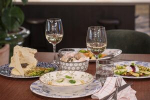 plats servis au restaurant de l'hôtel indigo Brussels-City