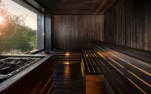 sauna à la vue panoramique dans le spa de l’hôtel San Canzian Village & Hotel