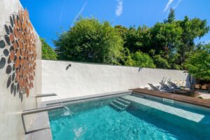 villa avec piscine privée et 2 chambres pouvant accueillir jusqu'à 6 personnes en plein centre de Porto