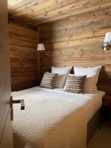 3eme chambre double de la location vacances Le Lodge de la Molanès à Pra Loup 1500