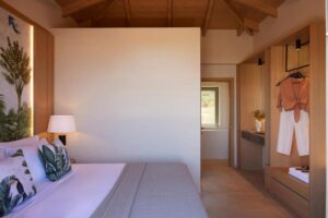chambre double disposant de sa propre salle de douche