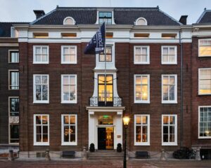 façade de l'appart'hôtel Staybridge Suites The Hague idéal pour court, moyen et long séjour à La Haye