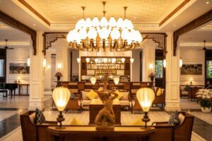 lobby - bar de l'hôtel The Anam Mui Ne sur la plage au Vietnam