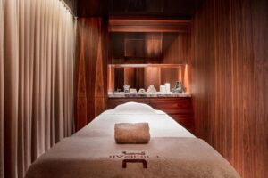 spa avec sa salle de massages et soins