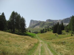 panorama de randonnée lors de vacances à la montagne à Superdévoluy