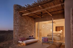 terrasse privée d'une des chambres de l'hôtel Six Senses Shaharut dans le désert en Israël