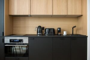 cuisine équipée ouverte sur le séjour