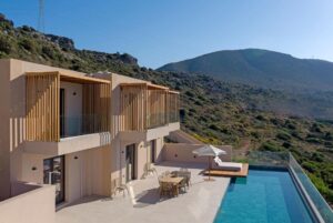villa avec 4 chambres jusqu'à 10 personnes et piscine privée en crète