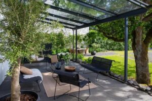 terrasse couverte permettant de rester dehors même quand il pleut