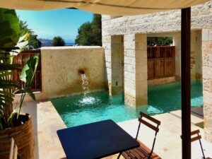 piscine de l'hôtel Amalen Suites en Crète