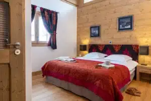chambre d'un appartement dans la résidence 4* CGH & Spa LeLodge des Neiges à Tignes Les Boisses