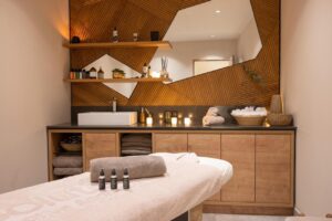 salle de massage dans le spa de l'hôtel