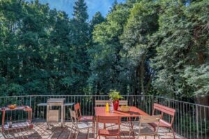 terrasse de la maison de vacance le Clos d'Abrigeon à Aubenas