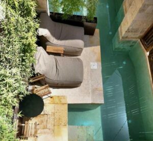 piscine privée avec terrasse à l'hôtel Amalen suites dans Réthymnon en Crète