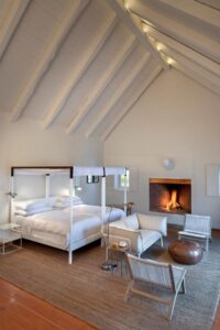 chambre avec feu de cheminée à l'hôtel Babylonstoren