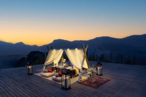 dîner sous les étoiles sur la terrasse