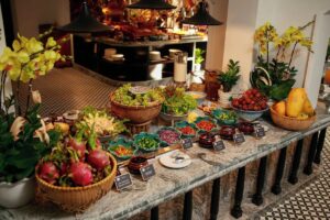 petit déjeuner buffet varié et copieux à l'hôtel Grand Sunrise Palace Hoi An au Vietnam