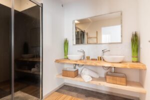 salle de douche du gîte