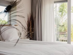 chambre double avec terrasse donnant sur le jardin