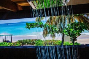 douche extérieure avec vue mer paradisiaque