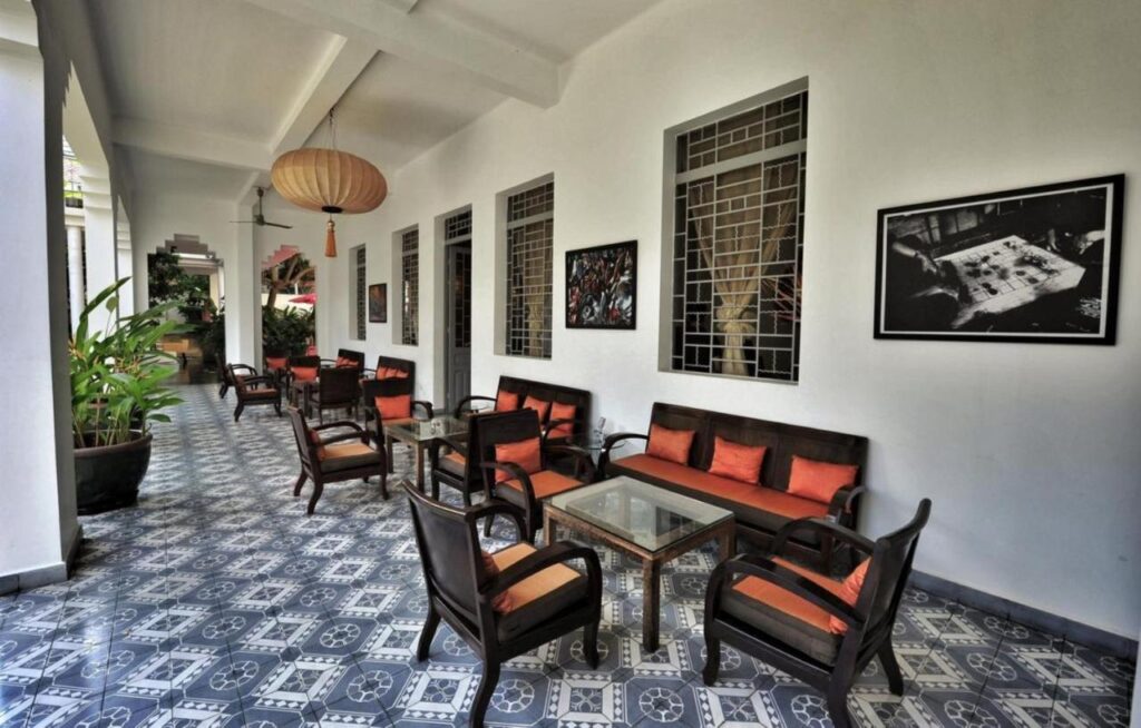 lounge en extérieur et couvert pour se détendre
