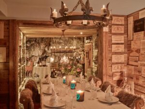 cave à vin intimiste où l'on peut organiser des repas fondue ou raclette