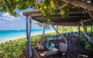 restaurant à la carte dans un hôtel tout compris d'Antigua