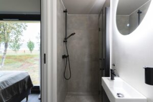 salle de douche dans une des cabines