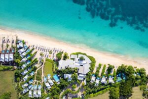 hôtel resort sur une magnifique plage de l'île d'Antigua dans les Caraïbes
