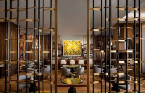 club royal, lounge privé réservé aux occupants de certaines chambres avec des boissons à volonté toute la journée