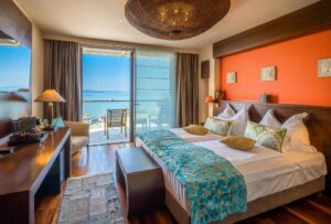 chambre double avec balcon et vue panoramique sur le la Balaton en Hongrie