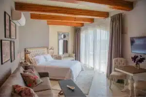 une magnifique suite dans un petit hôtel de charme, un bel endroit où dormir à Malte